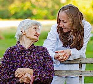 сиделка в больнице реутов